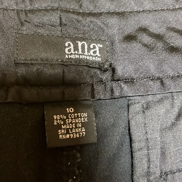 Two EUC velour, capris, one Ann Taylor/ one A.N.A - Picture 12 of 16